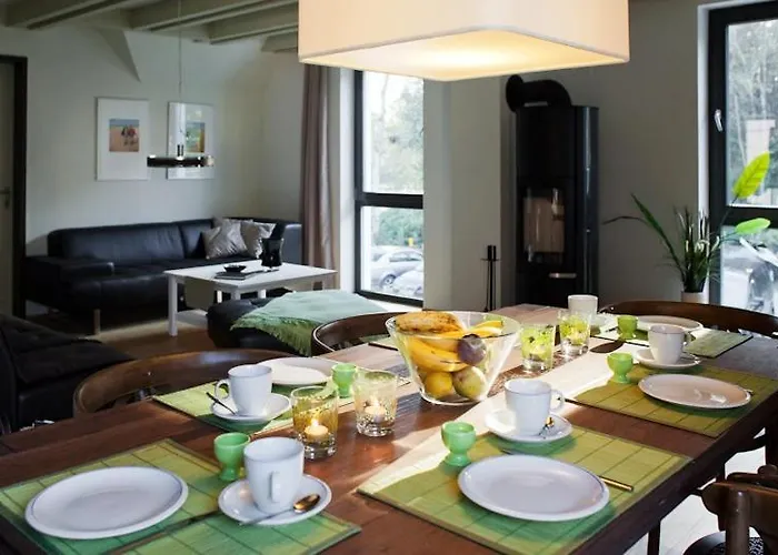 Akelei - Sauna, Kamin & Balkon Apartamento Zingst