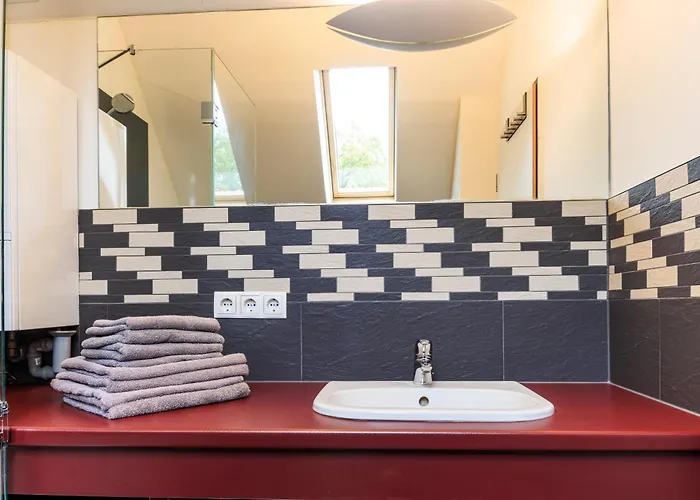 Akelei - Sauna, Kamin & Balkon * Zingst